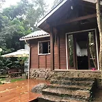 Casa rústica em meio da natureza próximo a praia/trilhas/cachoeira