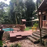 Casa rústica em meio da natureza próximo a praia/trilhas/cachoeira